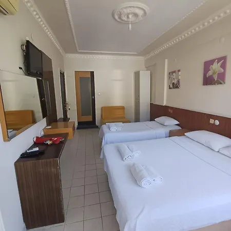 Hotel Lila Butik 3*